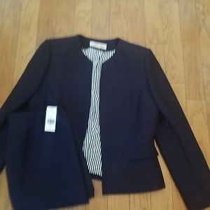 Navy blue Tahari skirt suit-NWT